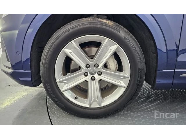 Audi Q8 45 TDI quattro Premium - автомобили, коли, обяви за нови и употребявани 4