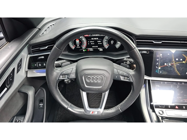 Audi Q8 55 TFSI quattro Premium - автомобили, коли, обяви за нови и употребявани 7