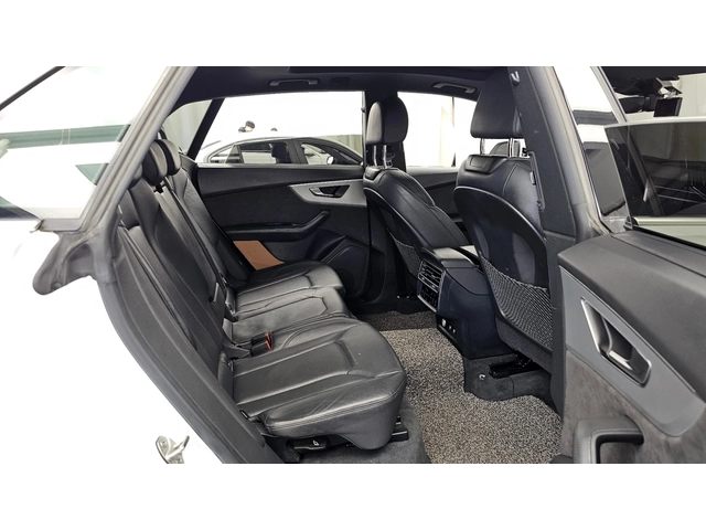 Audi Q8 45 TDI quattro Premium - автомобили, коли, обяви за нови и употребявани 9