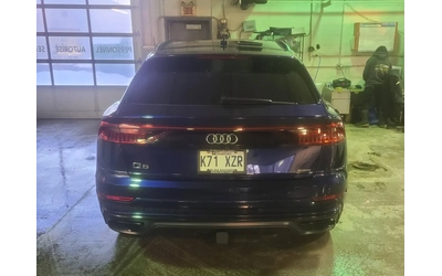 audi-q8 - 3