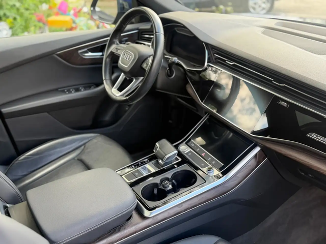 Audi Q8 S-LINE PROGRESSIVE|CLEAN CARFAX - автомобили, коли, обяви за нови и употребявани 11