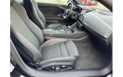 Audi R8 5.2 quattro - автомобили, коли, обяви за нови и употребявани 10