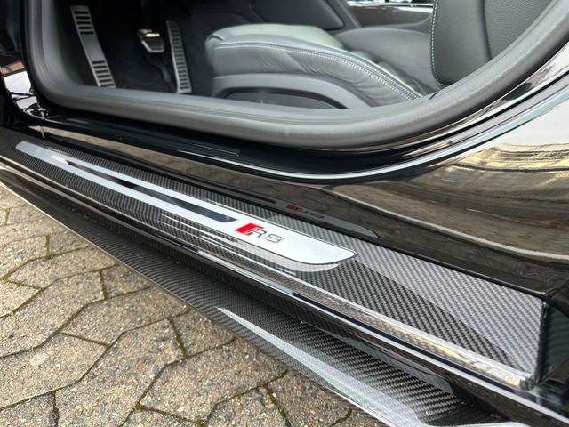 Audi R8 5.2 quattro - автомобили, коли, обяви за нови и употребявани 14