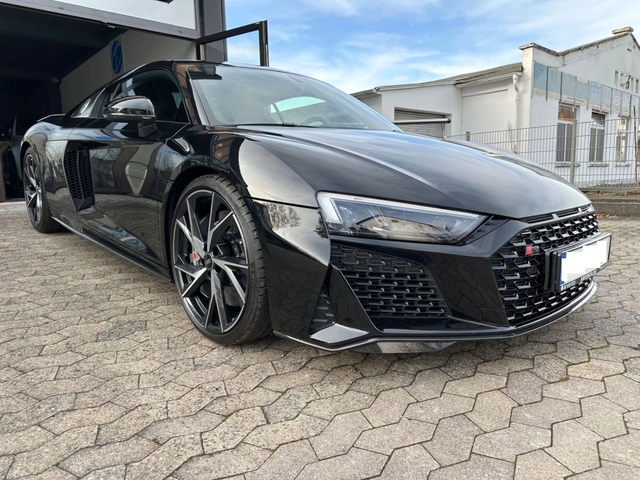 Audi R8 5.2 quattro - автомобили, коли, обяви за нови и употребявани 2