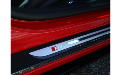 Audi R8 5.2FSI/PERFORMANCE/Carbon/Камера/Bang&Olufsen - автомобили, коли, обяви за нови и употребявани 15