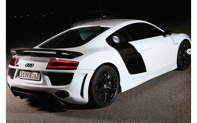 audi-r8 - 1