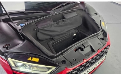 Audi R8 V10 SPYDER - автомобили, коли, обяви за нови и употребявани 8
