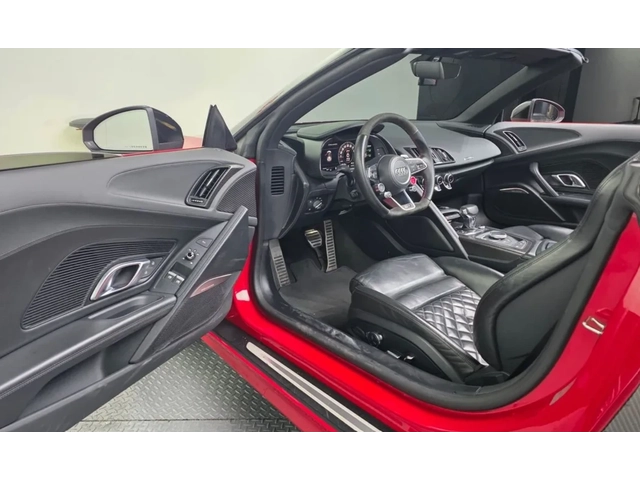 Audi R8 V10 SPYDER - автомобили, коли, обяви за нови и употребявани 9