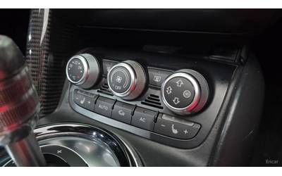 Audi R8 5.2 V10 SPIDER* ЧЕРВЕНА КОЖА* ПОДГРЕВ* КАМЕРА - автомобили, коли, обяви за нови и употребявани 13