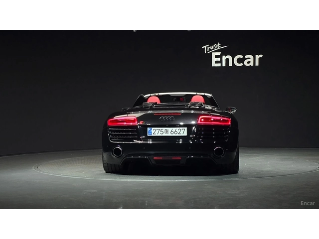 Audi R8 5.2 V10 SPIDER* ЧЕРВЕНА КОЖА* ПОДГРЕВ* КАМЕРА - автомобили, коли, обяви за нови и употребявани 3
