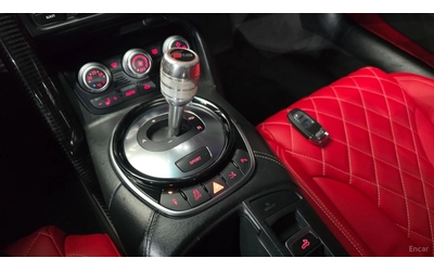 Audi R8 5.2 V10 SPIDER* ЧЕРВЕНА КОЖА* ПОДГРЕВ* КАМЕРА - автомобили, коли, обяви за нови и употребявани 8