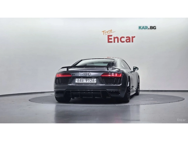Audi R8 5.2 V10 Plus Coupe - автомобили, коли, обяви за нови и употребявани 3