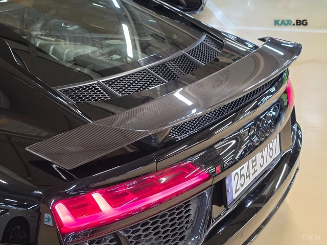 Audi R8 5.2 V10 Plus Coupe - автомобили, коли, обяви за нови и употребявани 16