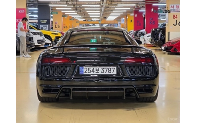 audi-r8 - 2