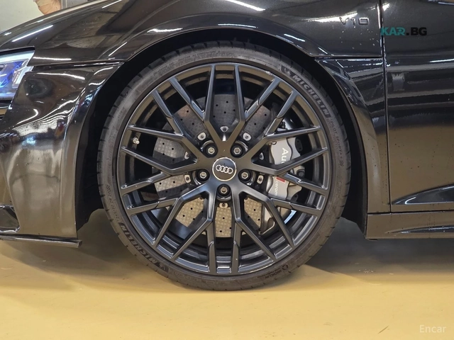 Audi R8 5.2 V10 Plus Coupe - автомобили, коли, обяви за нови и употребявани 4