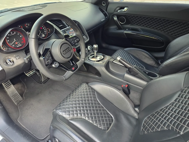 Audi R8 - автомобили, коли, обяви за нови и употребявани 6
