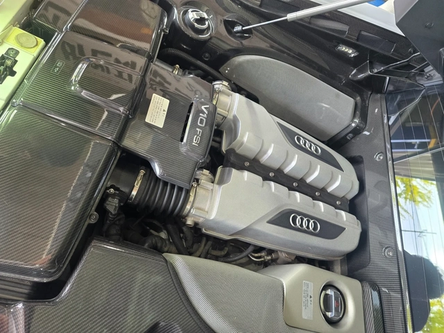 Audi R8 - автомобили, коли, обяви за нови и употребявани 8