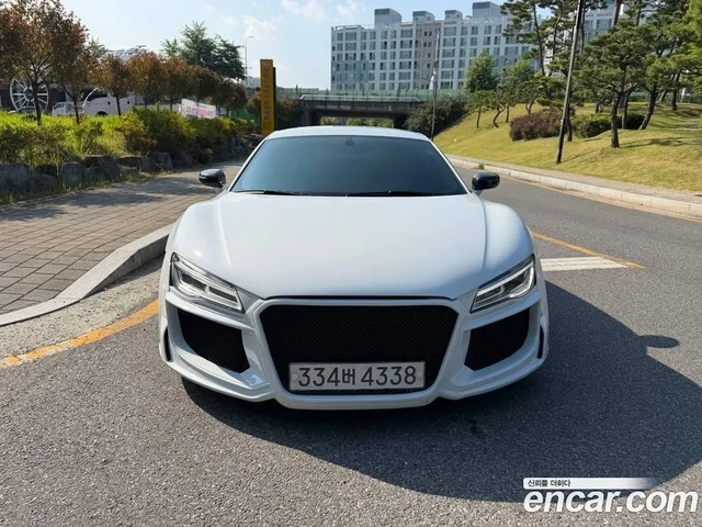 Audi R8 V10 COUPE - автомобили, коли, обяви за нови и употребявани 2
