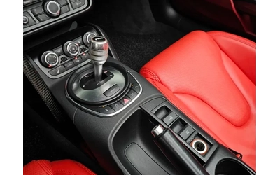 Audi R8 - автомобили, коли, обяви за нови и употребявани 8