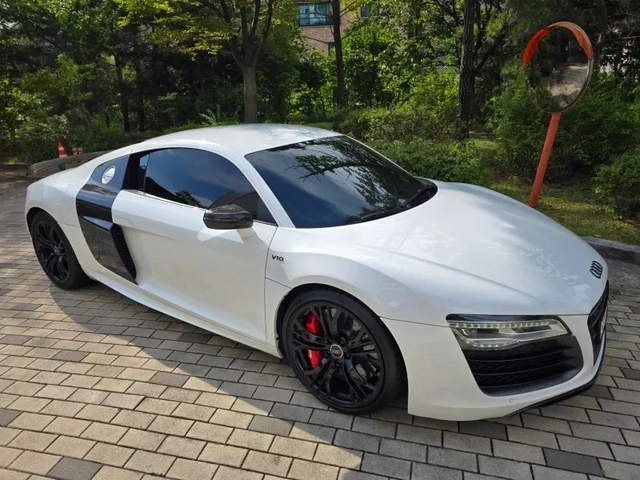 Audi R8 - автомобили, коли, обяви за нови и употребявани 0
