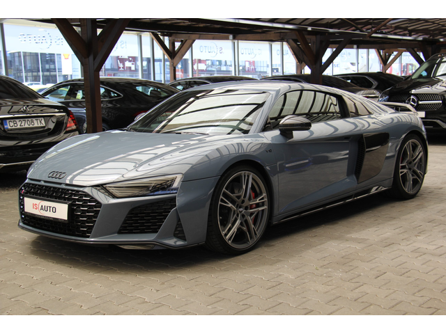 Audi R8 Perfomance/V10/Bang&Olufsen/Audi Keramik/Carbon - автомобили, коли, обяви за нови и употребявани 2