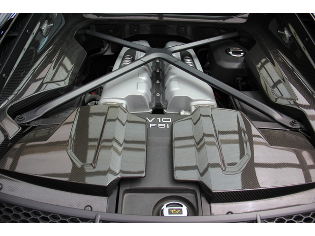 Audi R8 Perfomance/V10/Bang&Olufsen/Audi Keramik/Carbon - автомобили, коли, обяви за нови и употребявани 6