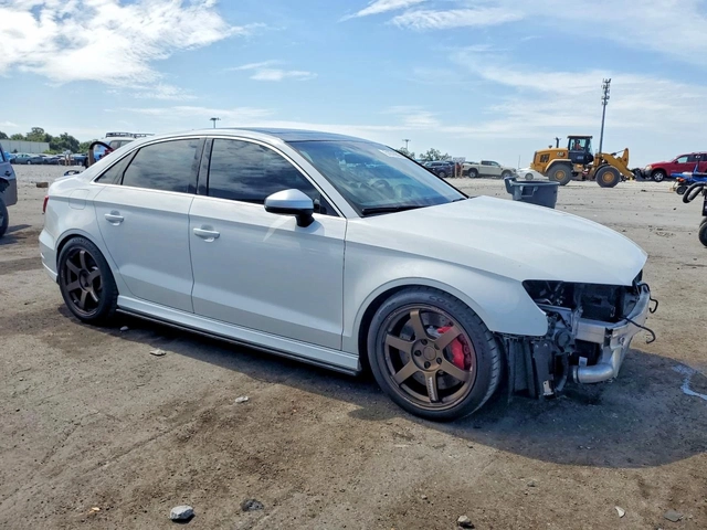 Audi Rs3 QUATTRO* КОЖА* ПОДГРЕВ* ПАНО* КАМЕРА* LED* - автомобили, коли, обяви за нови и употребявани 0