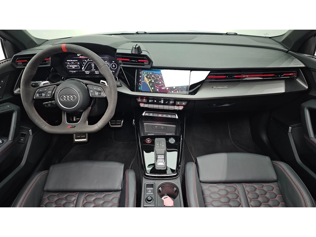 Audi Rs3 2.5 TFSI quattro - автомобили, коли, обяви за нови и употребявани 7