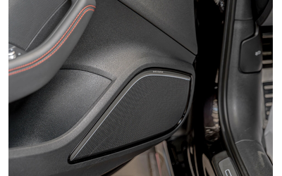 Audi RS3 Седан/2.5TFSI/Bang&Olufsen/Камера/Подгрев/Quattro - автомобили, коли, обяви за нови и употребявани 9