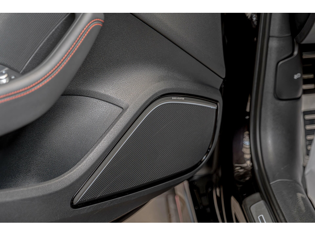 Audi RS3 Седан/2.5TFSI/Bang&Olufsen/Камера/Подгрев/Quattro - автомобили, коли, обяви за нови и употребявани 9