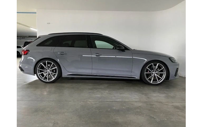 audi-rs4 - 2