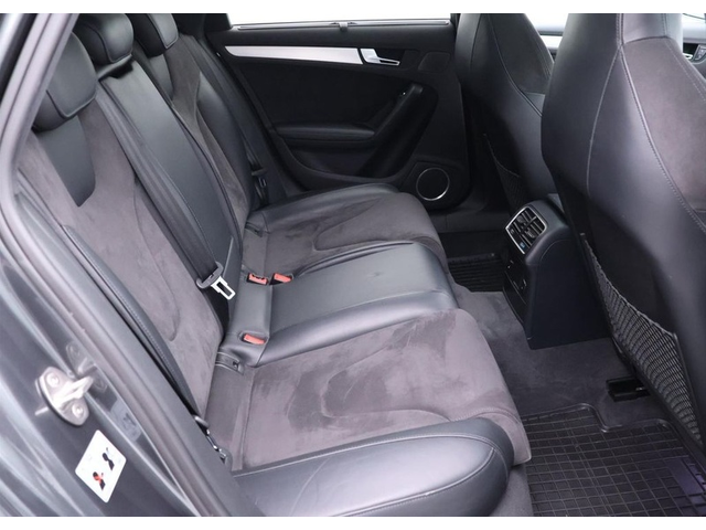 Audi RS4 RS4 4.2FSI Quattro - автомобили, коли, обяви за нови и употребявани 11