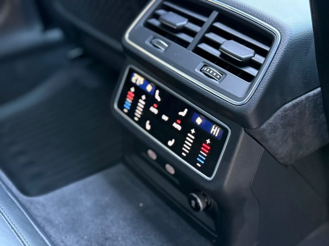 Audi Rs6 ОЧАКВАН ВНОС Audi RS6 CERAMIC* B&O* 360* Dynamic* - автомобили, коли, обяви за нови и употребявани 14