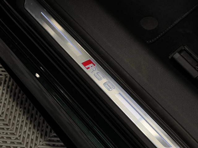 Audi Rs6 Avant Quattro* 360* Ceramic Brakes* Matrix* Обдухв - автомобили, коли, обяви за нови и употребявани 15