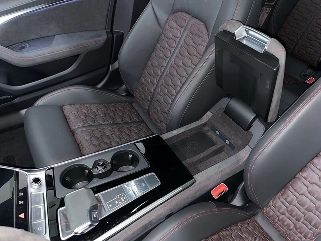 Audi Rs6 4.0Т* Performance* AвтоКредит * (ЦЕНА ДО БГ) - автомобили, коли, обяви за нови и употребявани 13