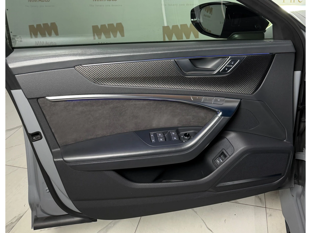 Audi Rs6 Avant* Ceramic* Carbon* HuD* B&O - автомобили, коли, обяви за нови и употребявани 6