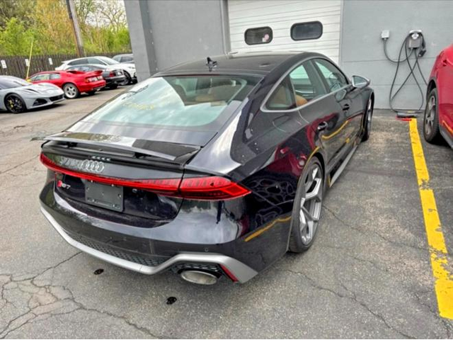 Audi Rs7 4.0L 8 ALL WHEEL DRIVE - автомобили, коли, обяви за нови и употребявани 3