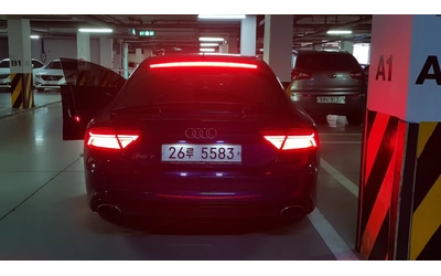 Audi RS7 КЕРАМИКА * ОБСЛУЖЕН - автомобили, коли, обяви за нови и употребявани 7