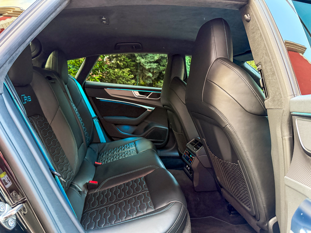 Audi Rs7 | Ceramic| MatrixLaser| Audi Exclusive| ЛИЗИНГ - автомобили, коли, обяви за нови и употребявани 14