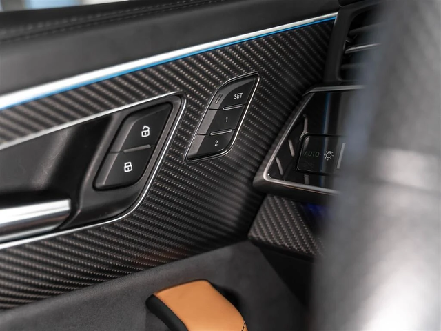 Audi RSQ8 CARBON С РЕГИСТРАЦИЯ & АВТО КРЕДИТ - автомобили, коли, обяви за нови и употребявани 11