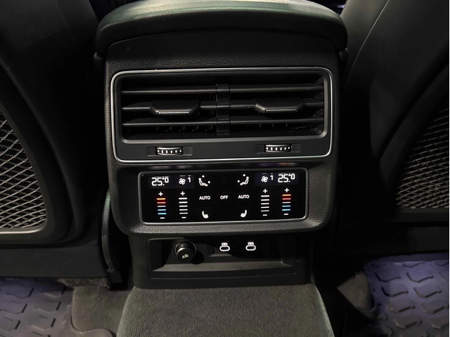 Audi RSQ8 С РЕГИСТРАЦИЯ & АВТО КРЕДИТ - автомобили, коли, обяви за нови и употребявани 10