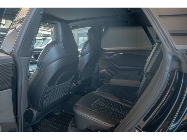 Audi RSQ8 4.0TFSI/Керамика/Обдухване/Карбон/Bang&Olufsen/HuD/Камера 360 - автомобили, коли, обяви за нови и употребявани 7