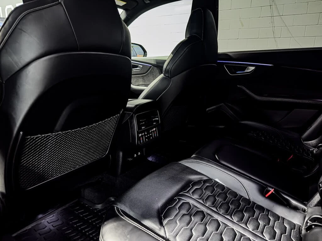 Audi RSQ8 4.0Т* AвтоКредит * (ЦЕНА ДО БГ) - автомобили, коли, обяви за нови и употребявани 8