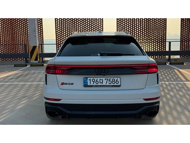 Audi RSQ8 - автомобили, коли, обяви за нови и употребявани 3