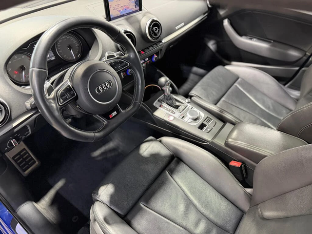 Audi S3 ПОДГРЕВ* КАМЕРА* МЪРТВА ТОЧКА* ШИБИДАХ* КЕЙЛЕС - автомобили, коли, обяви за нови и употребявани 4