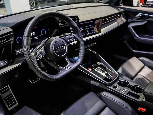 Audi S3 Progressiv / MATRIX / SONOS / DISTRONIC / ЦЕНА ДО - автомобили, коли, обяви за нови и употребявани 5