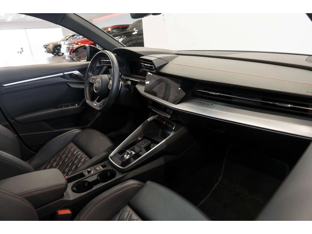 Audi S3 Progressiv | Black Optics | Sport Exhaust | B&O | - автомобили, коли, обяви за нови и употребявани 4