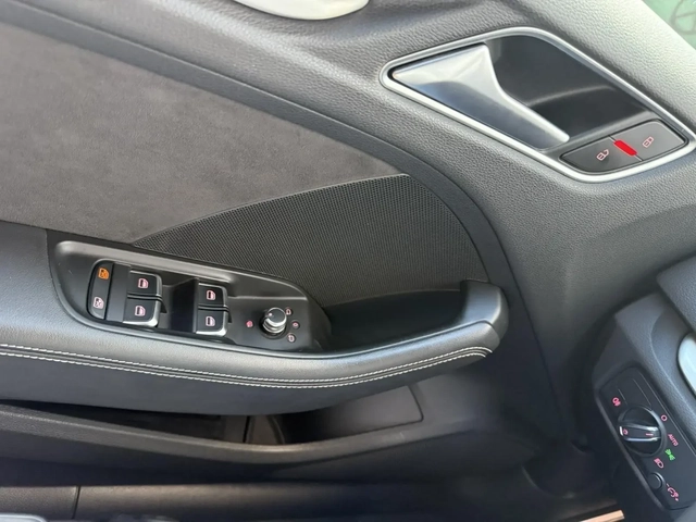Audi S3 S3 2.0T Full - автомобили, коли, обяви за нови и употребявани 10