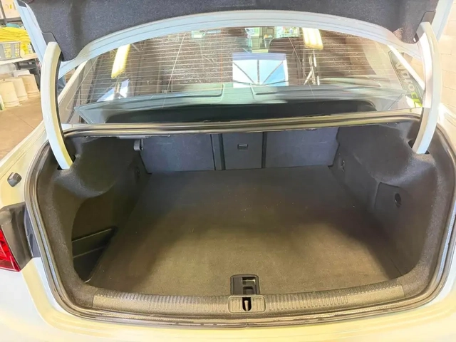 Audi S3 Progresiv - автомобили, коли, обяви за нови и употребявани 7