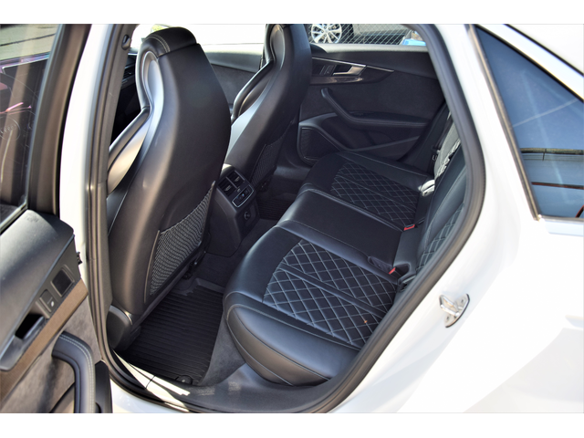 Audi S4 3.0 TFSI Quattro - автомобили, коли, обяви за нови и употребявани 10